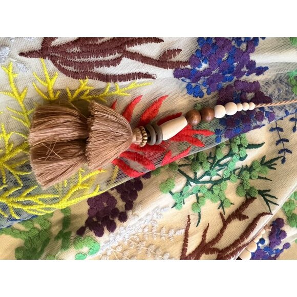 Toccin FLORAL Embroidered Deep V Halter Dress Size 4 - Picture 11 of 12